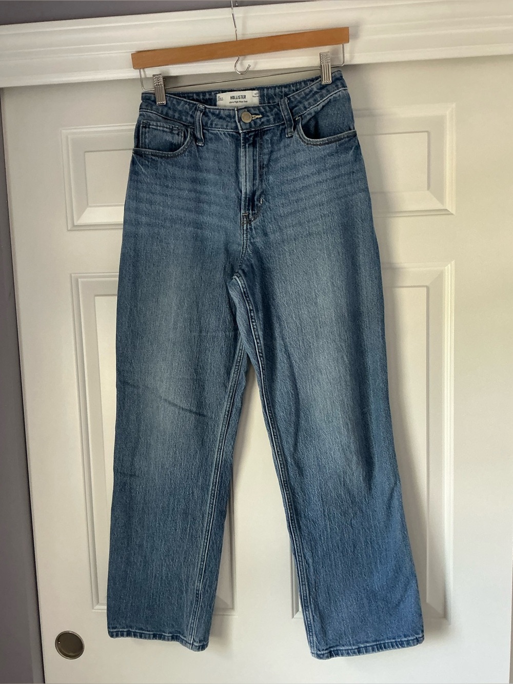 Hollister Blue Ultra High Rise Straight Leg Dad Jeans 27